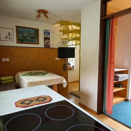 Apartmaji 아파트 *