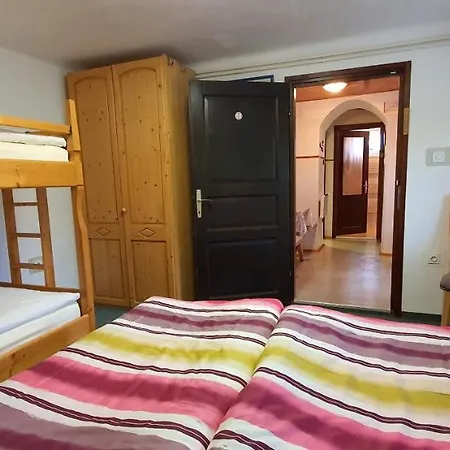 Apartmaji 아파트 *